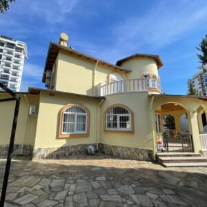 Alanya / Mahmutlar’da Satılık Villa